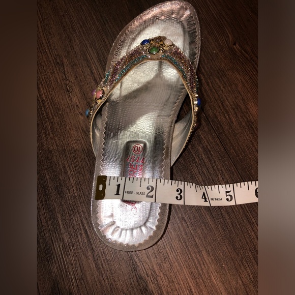 Set of 2 Flip Flops (1 gold, 1 silver); see photos for measurements - Picture 5 of 15